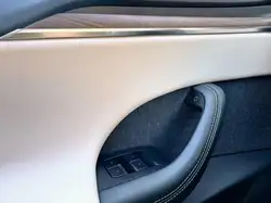 Tesla Model X снимка Tesla Model X