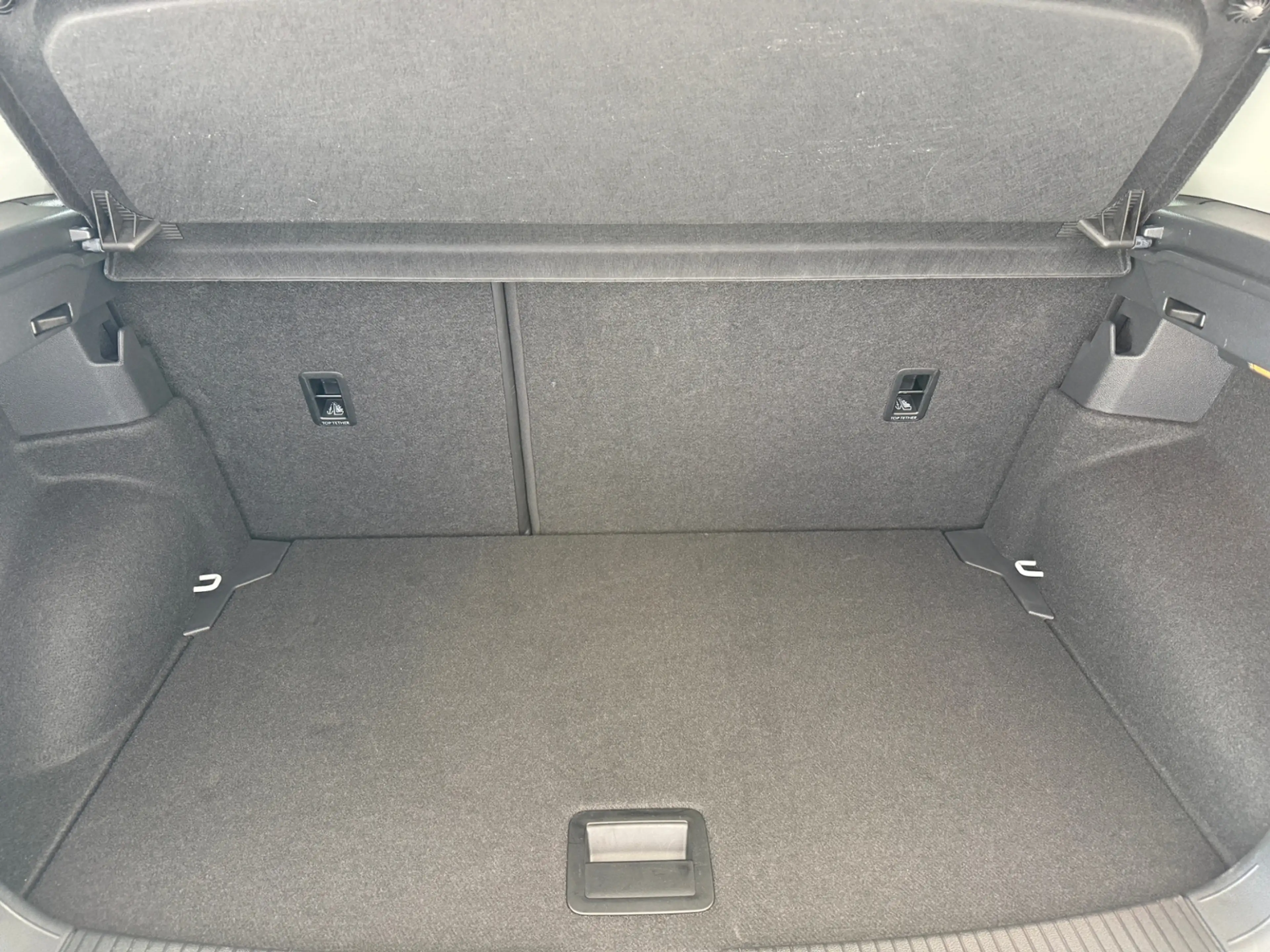 Volkswagen T-Cross Life  Goal 1.0TSI RKamera ACC LED App-Navi — photo 15