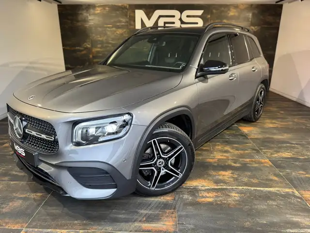 Mercedes-Benz GLB 180 GLB180d *AMG *7pl *PANO *FEUX LED *CAMERA *LED INT