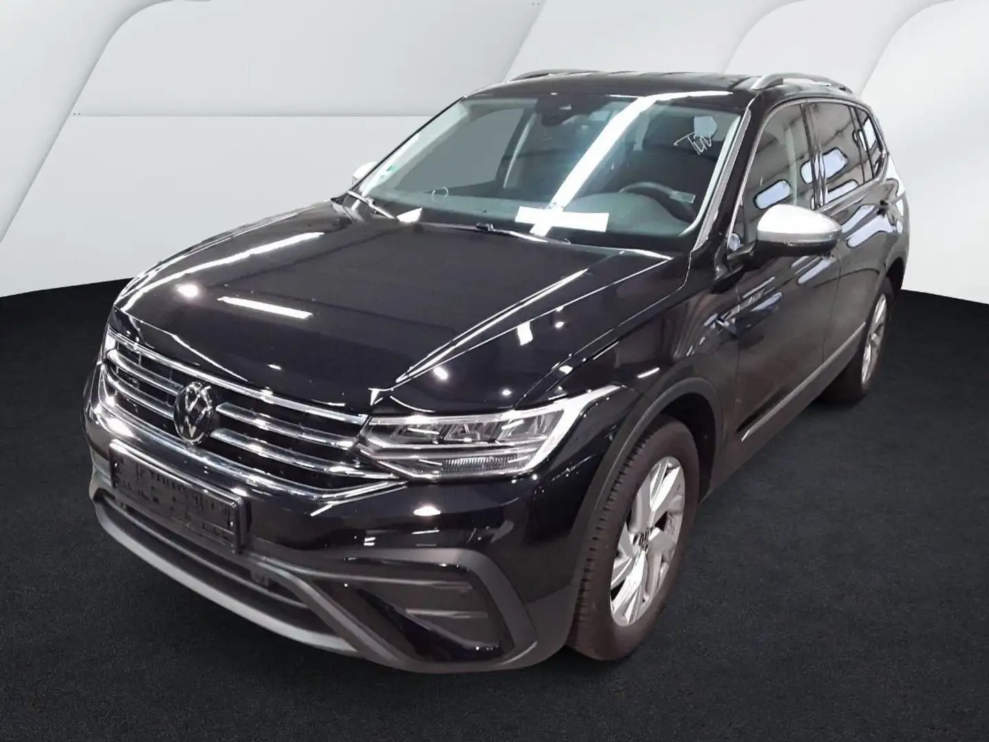 Volkswagen Tiguan Allspace 1.5 TSI Life 7Sitzer AHK LED Nav Schwarz - 2