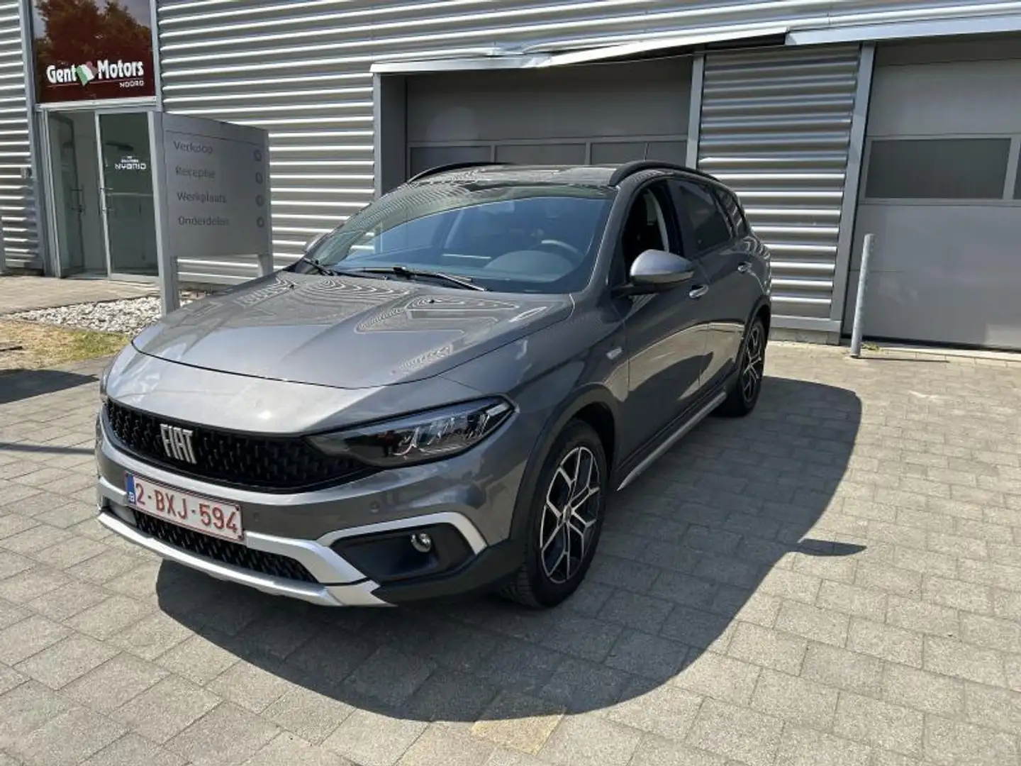 Fiat Tipo Hybrid Gris - 1