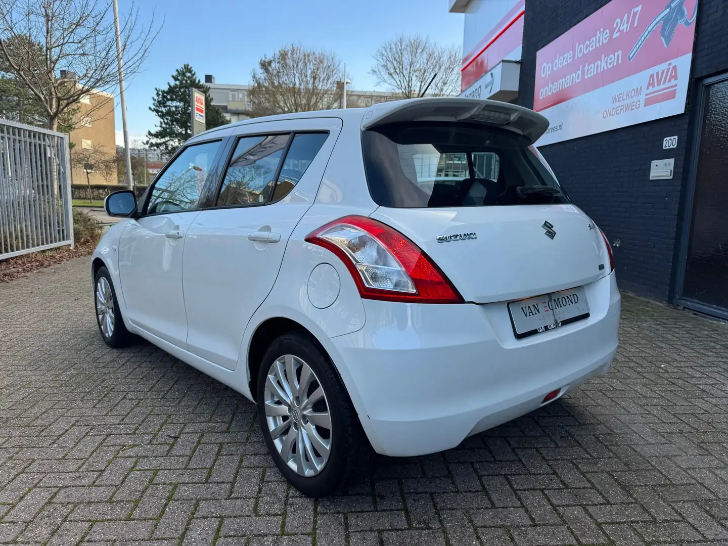 Suzuki Swift 1.2 1ste Eigenaar Weiß - 2