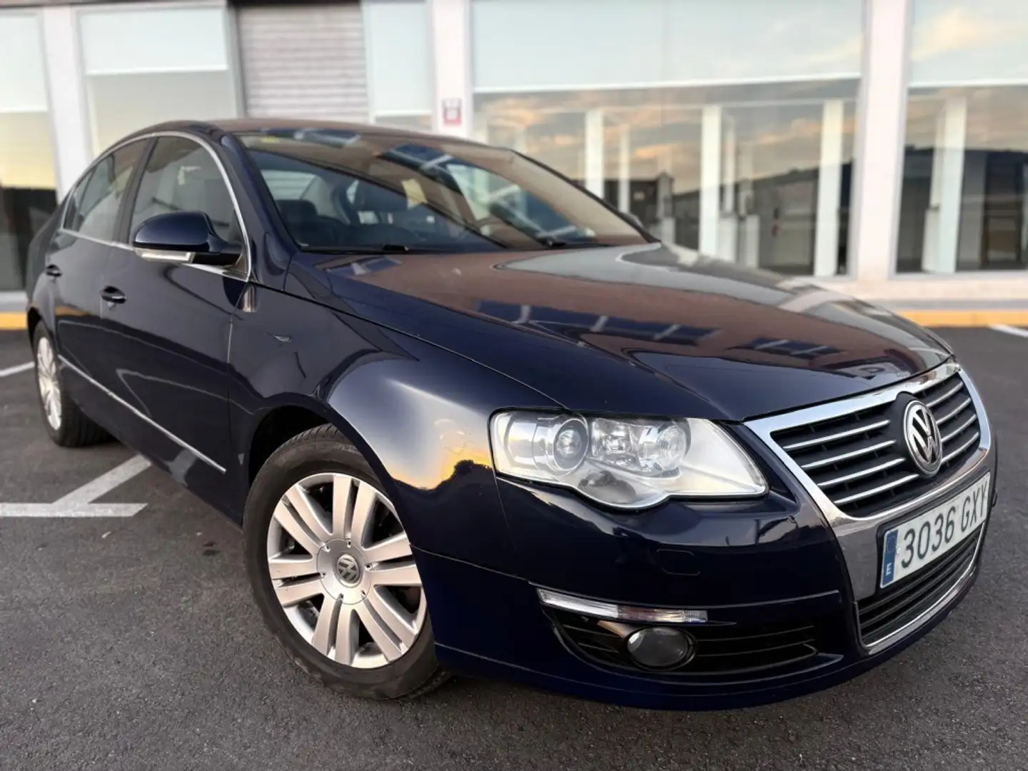 Volkswagen Passat 2.0TDI CR Advance 170 Negro - 1