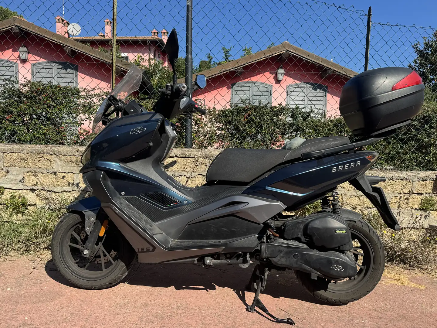 KL Motors Brera 125 - 1