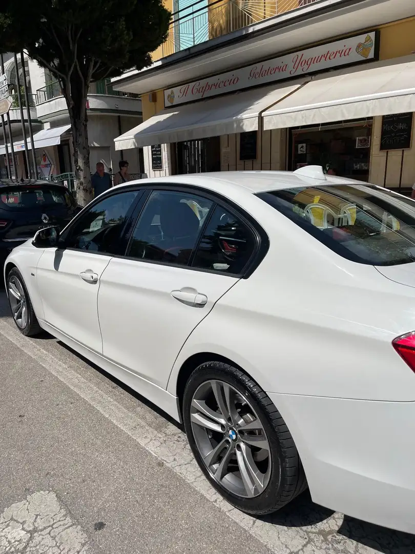 BMW 320 Serie 3 F30 2015 Berlina 320d Bianco - 2