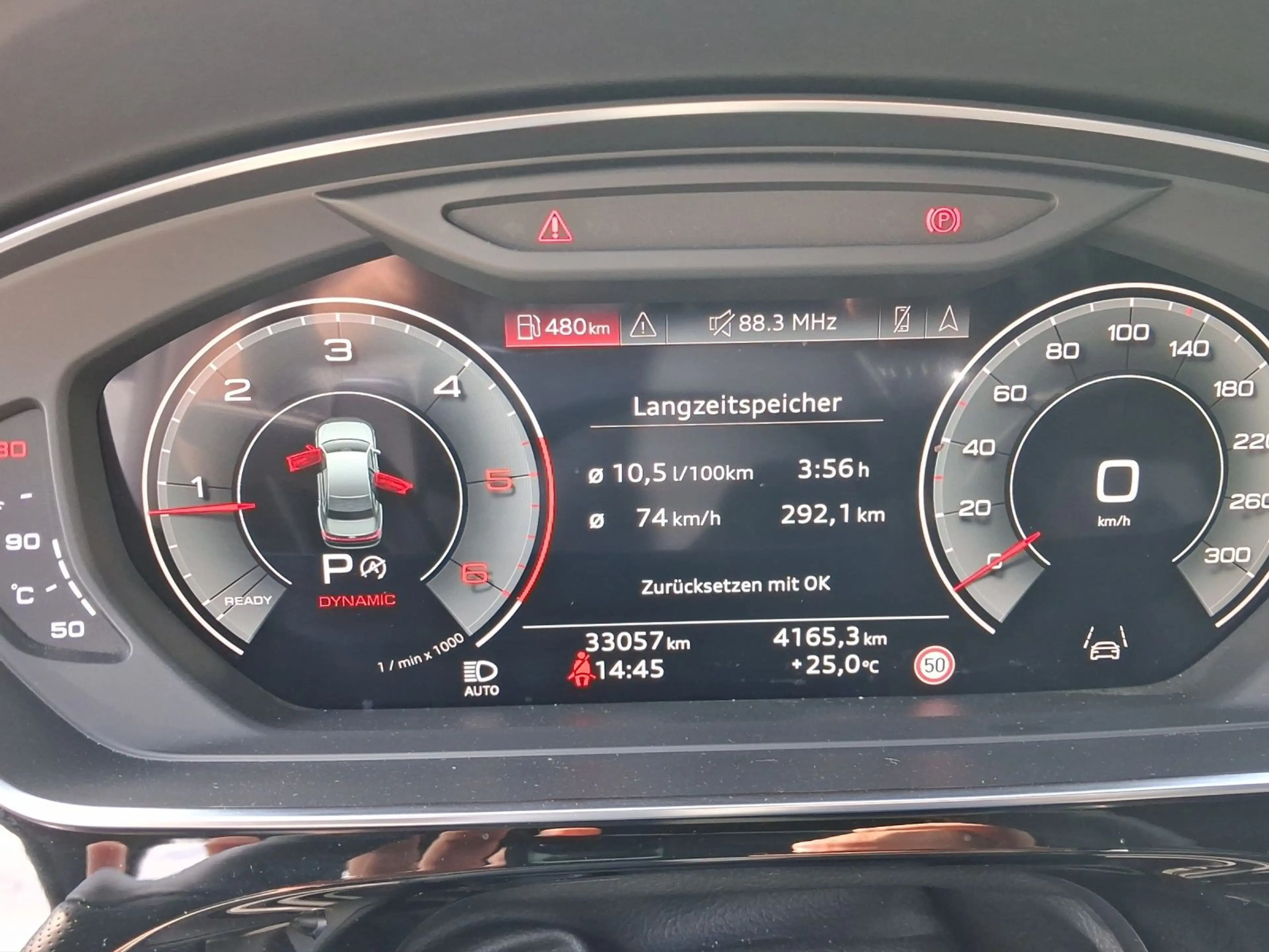 Audi A8 50 TDI Q 2x S LINE AHK PANO MATRIX TV HuD — photo 10
