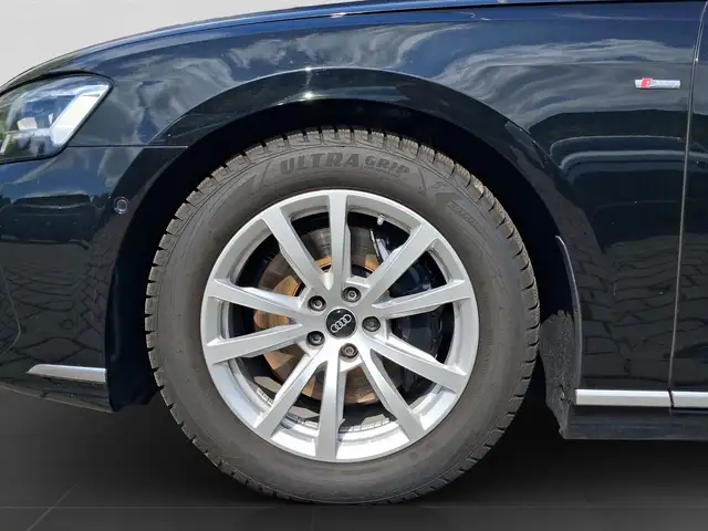 Audi A8 view 7