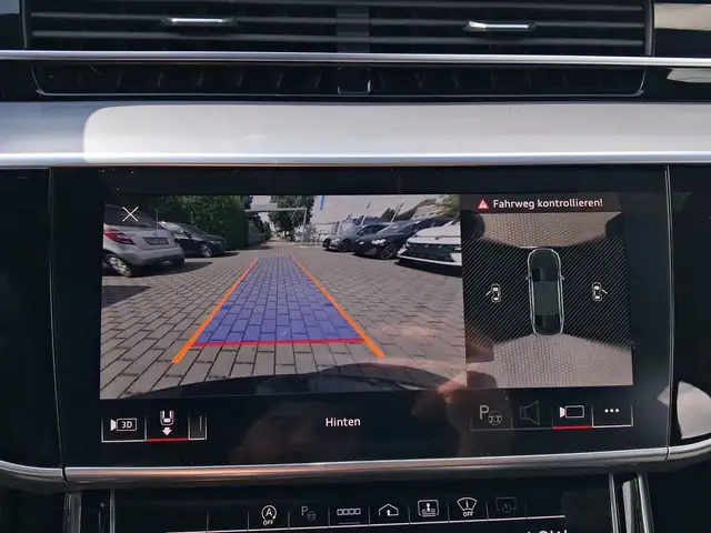 Audi A8 view 12