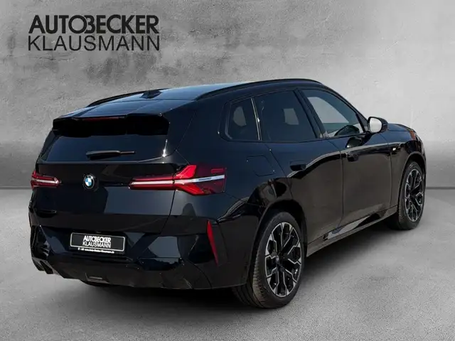BMW X3 view 2