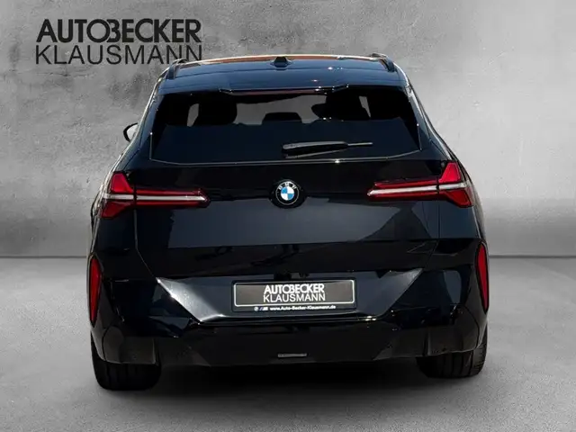 BMW X3 view 6
