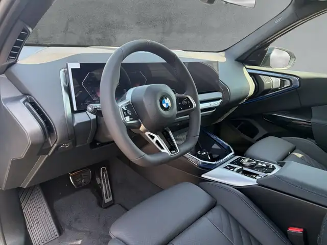 BMW X3 view 9