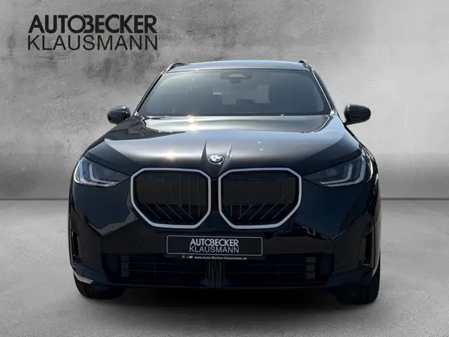 BMW X3 view 5