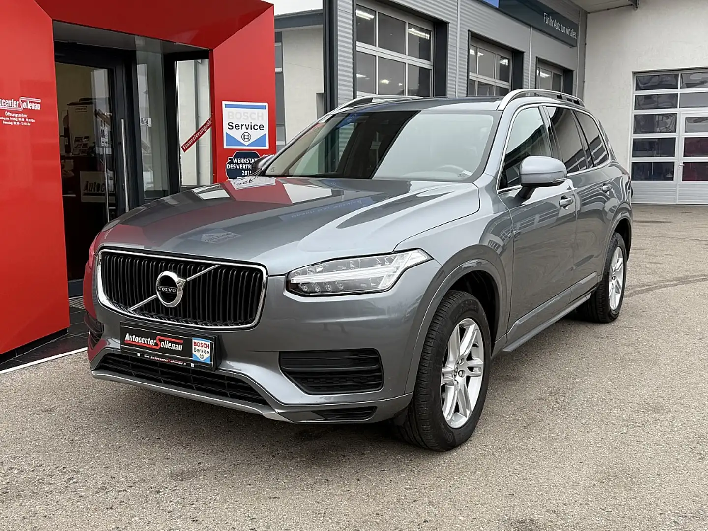 Volvo XC90 D4 Kinetic Grau - 1