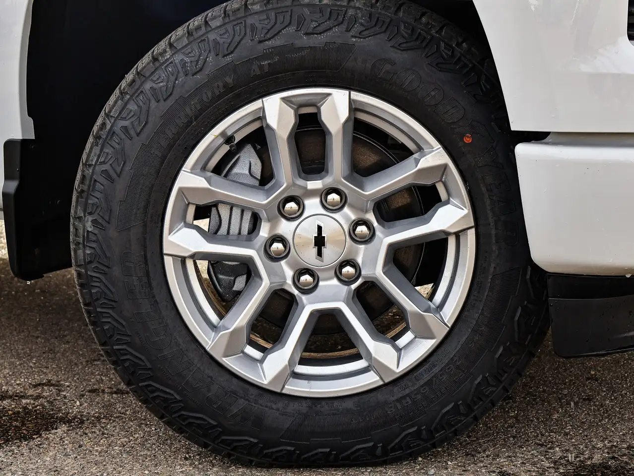 Chevrolet Silverado 1500 снимка Chevrolet Silverado 1500