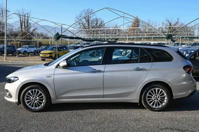 Fiat Tipo view 8