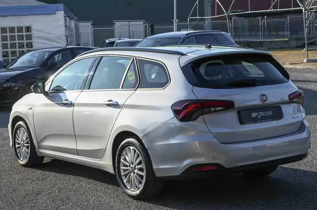 Fiat Tipo view 7