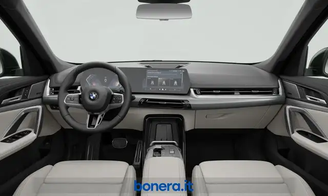 BMW X1 view 3