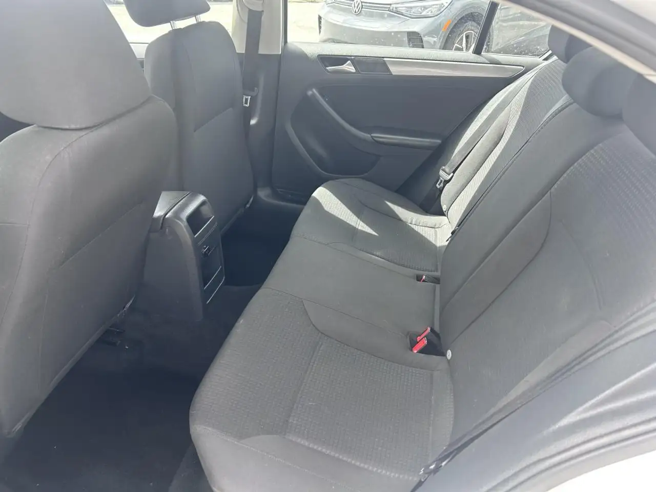 Volkswagen Jetta снимка Volkswagen Jetta