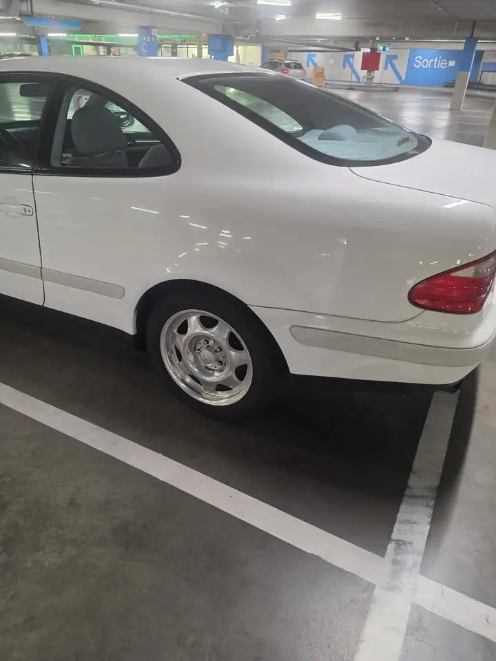 Mercedes-Benz CLK 200 Sport, foto 3