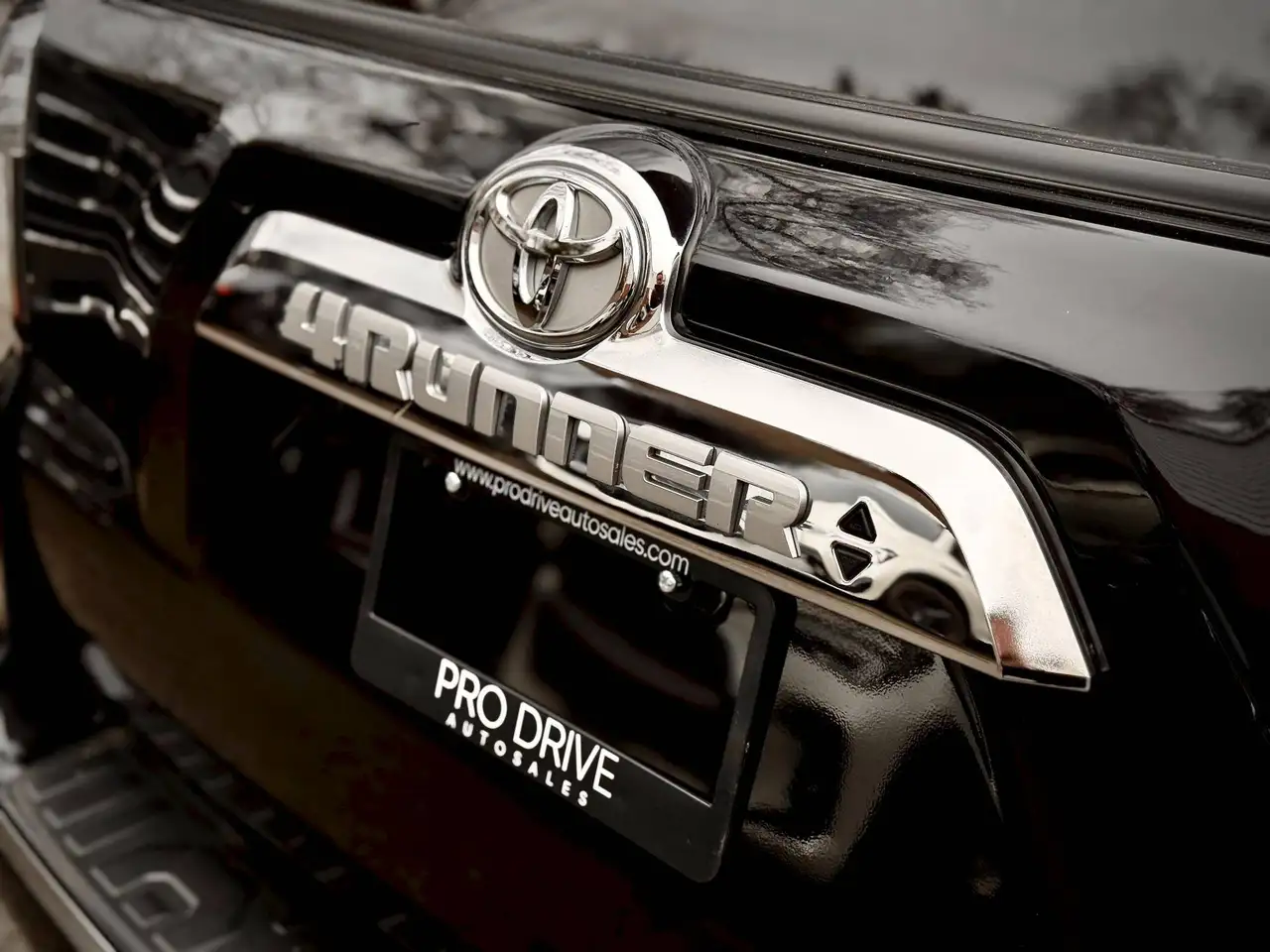 Toyota 4-Runner снимка Toyota 4-Runner