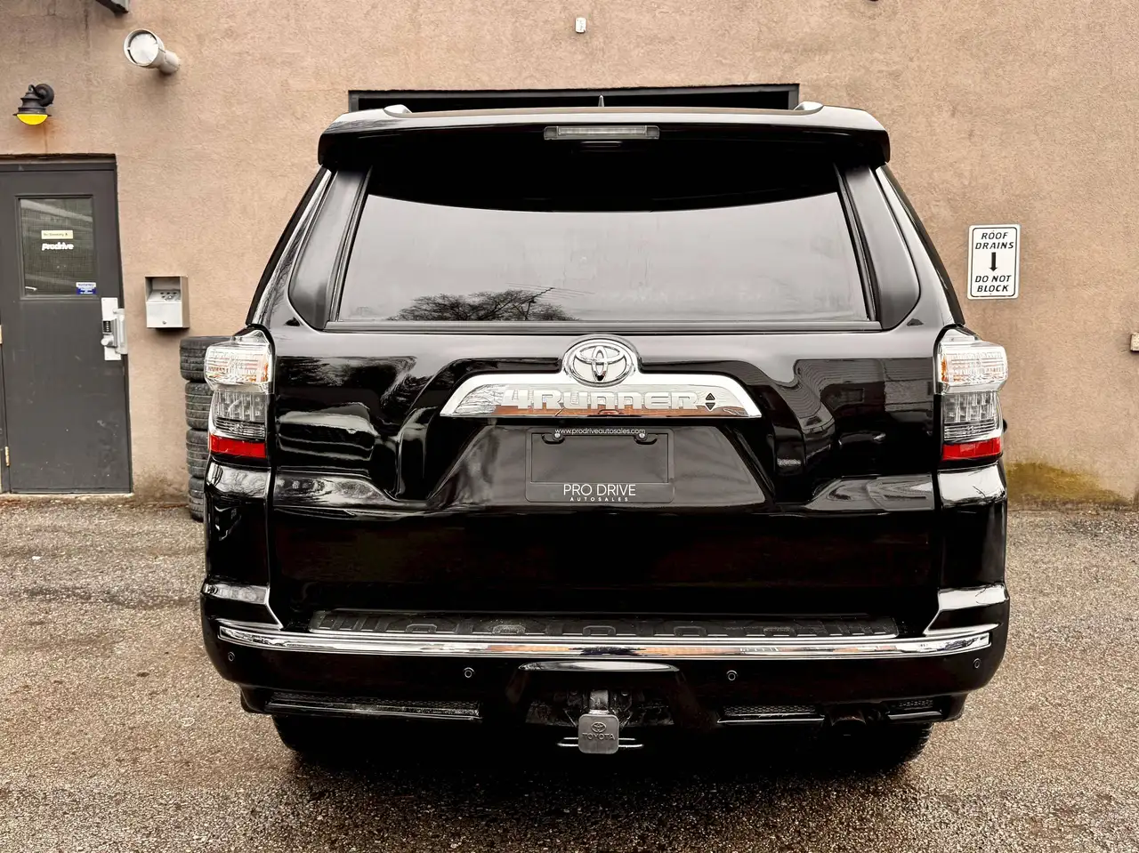 Toyota 4-Runner снимка Toyota 4-Runner