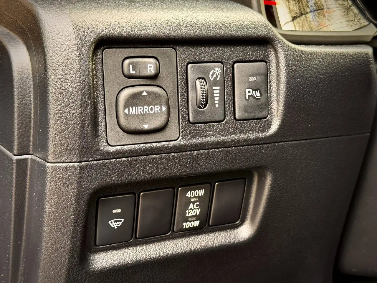 Toyota 4-Runner снимка Toyota 4-Runner