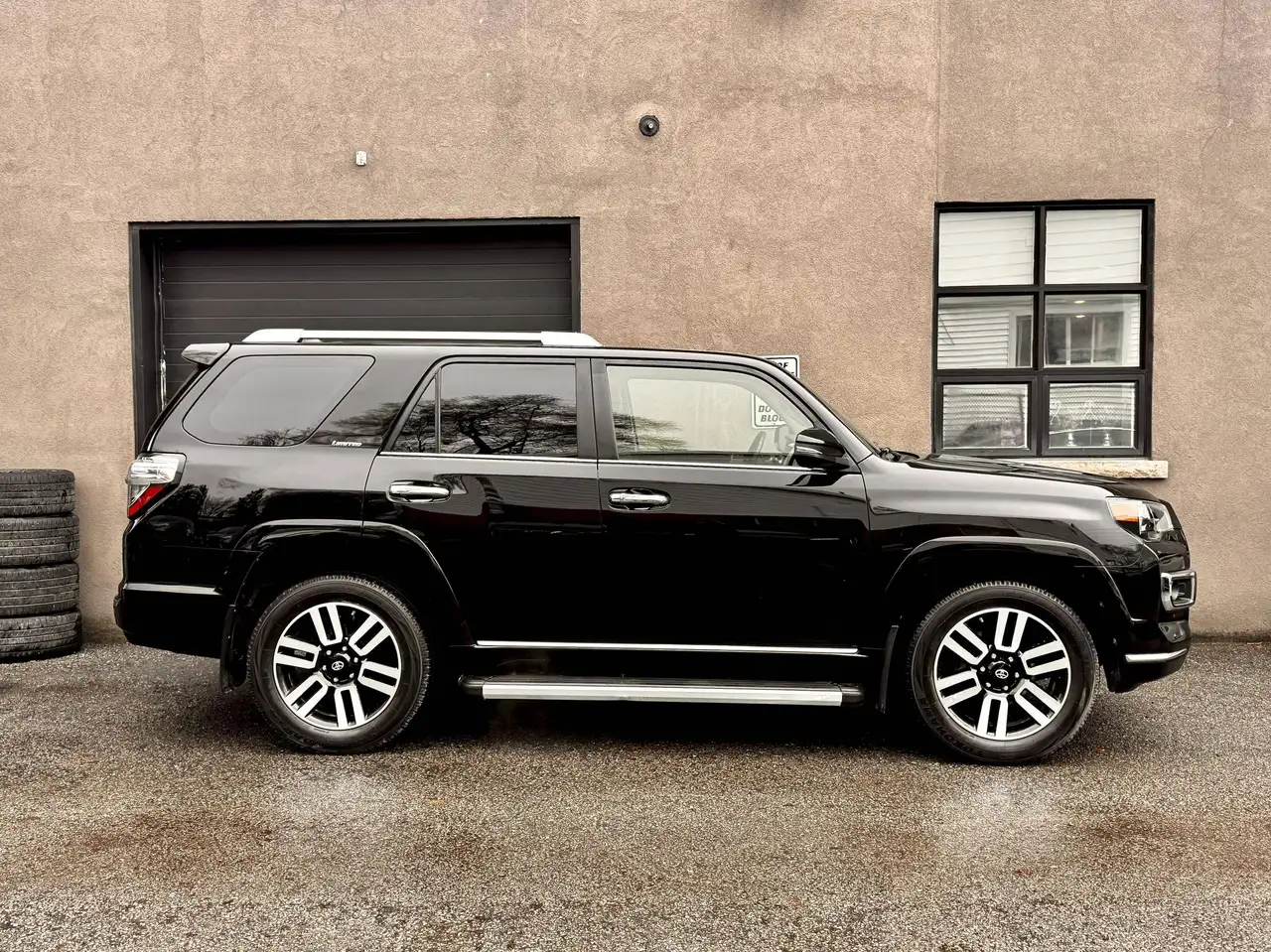Toyota 4-Runner снимка Toyota 4-Runner