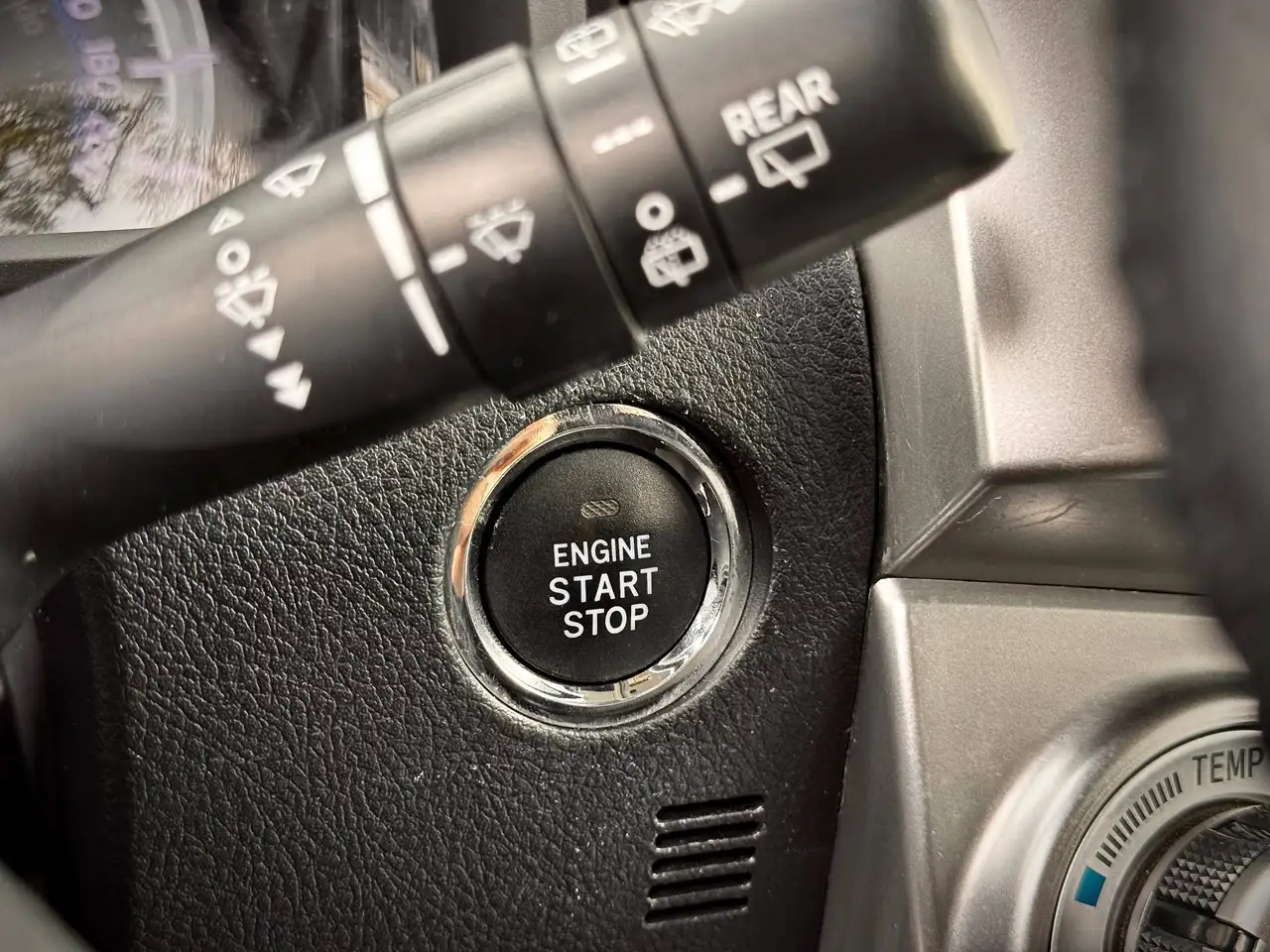 Toyota 4-Runner снимка Toyota 4-Runner