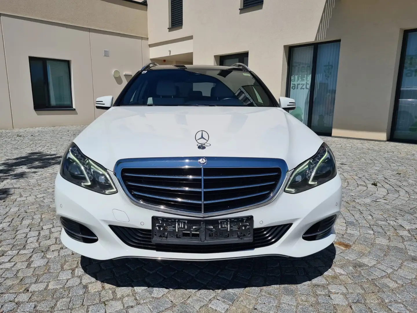 Mercedes-Benz E 220 T Elegance A-Edition CDI Aut. - 2