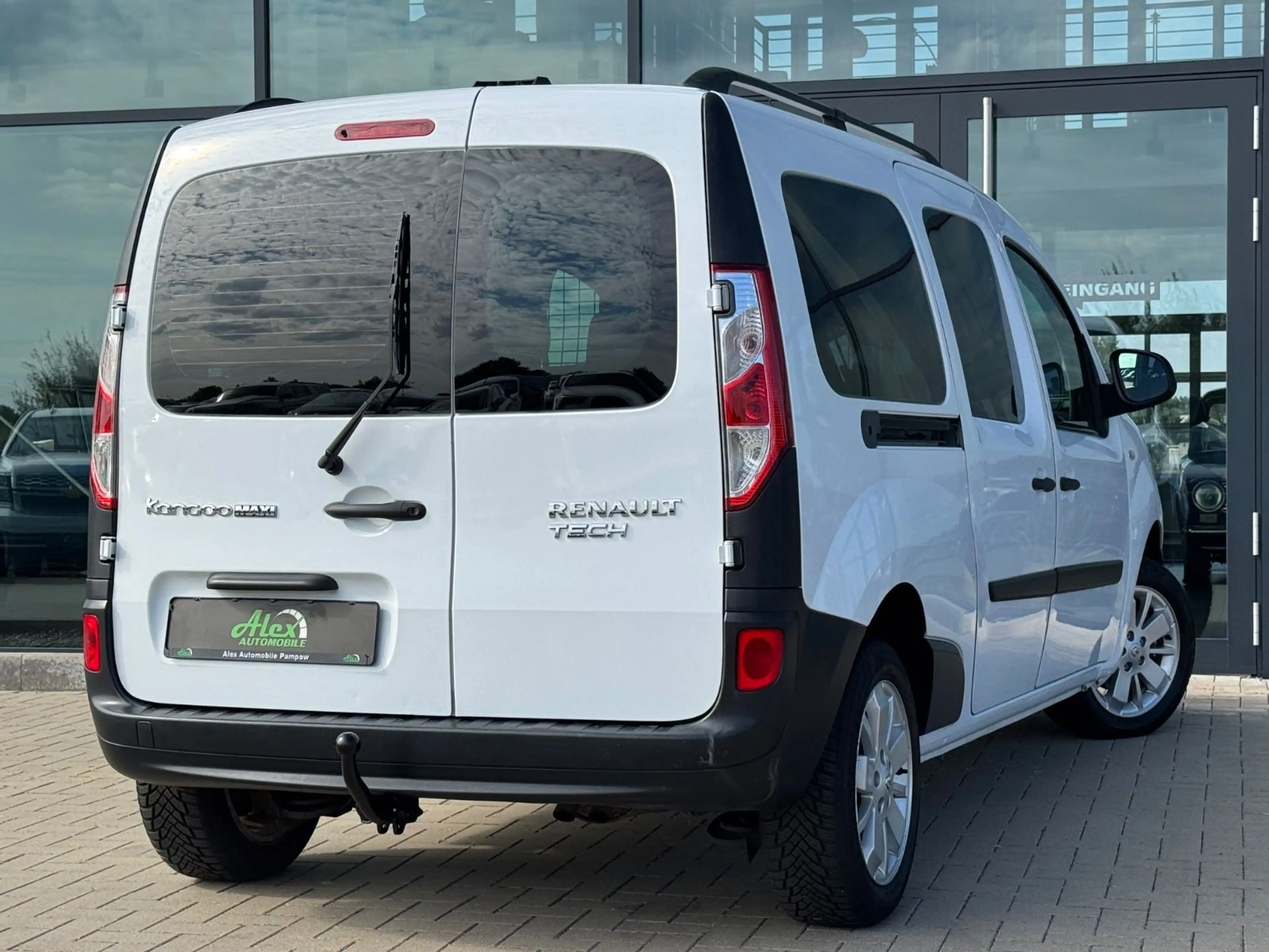 Renault Kangoo Rapid Maxi 1.5 dCi Extra Combi — photo 6