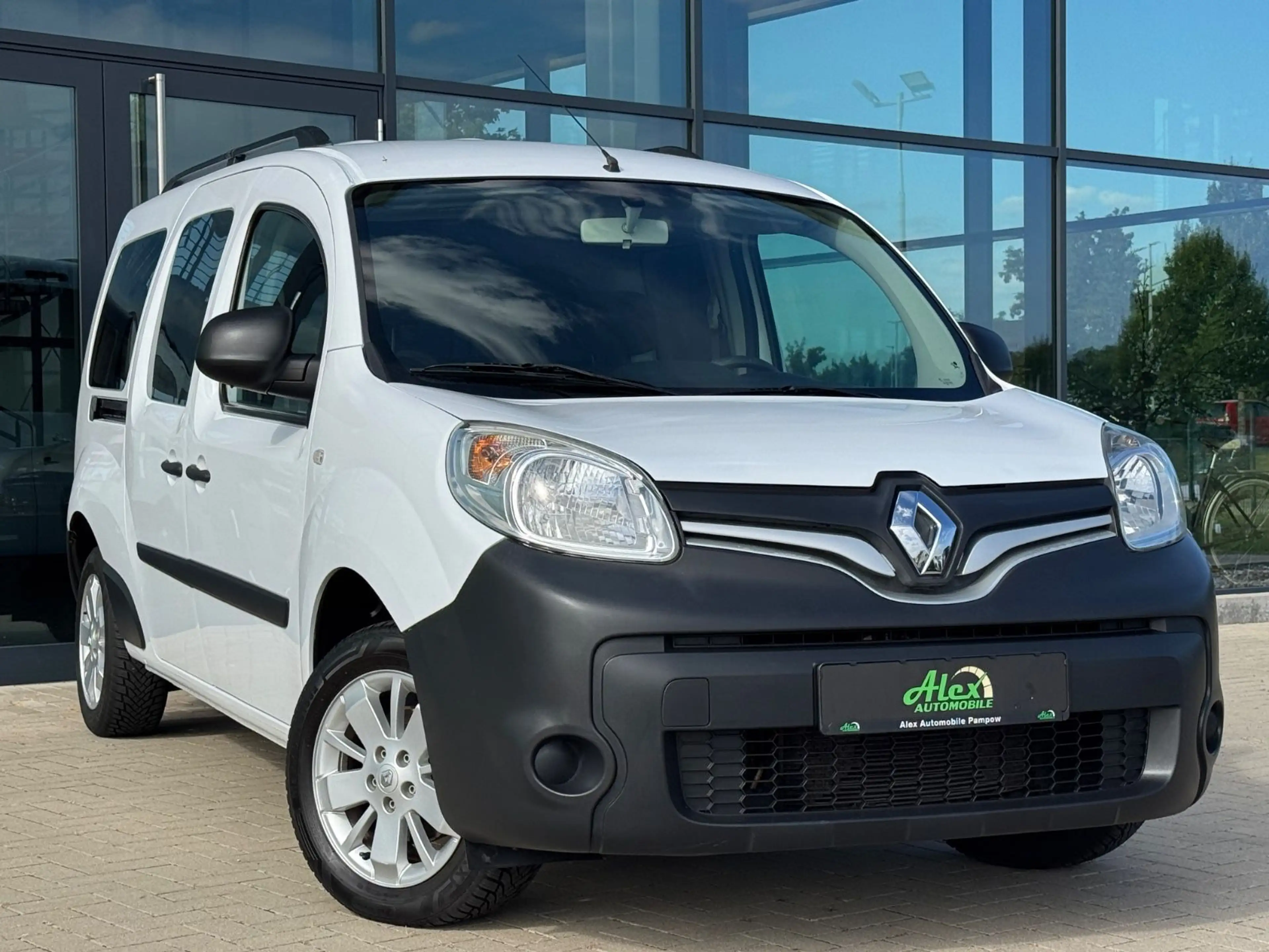 Renault Kangoo Rapid Maxi 1.5 dCi Extra Combi — photo 3