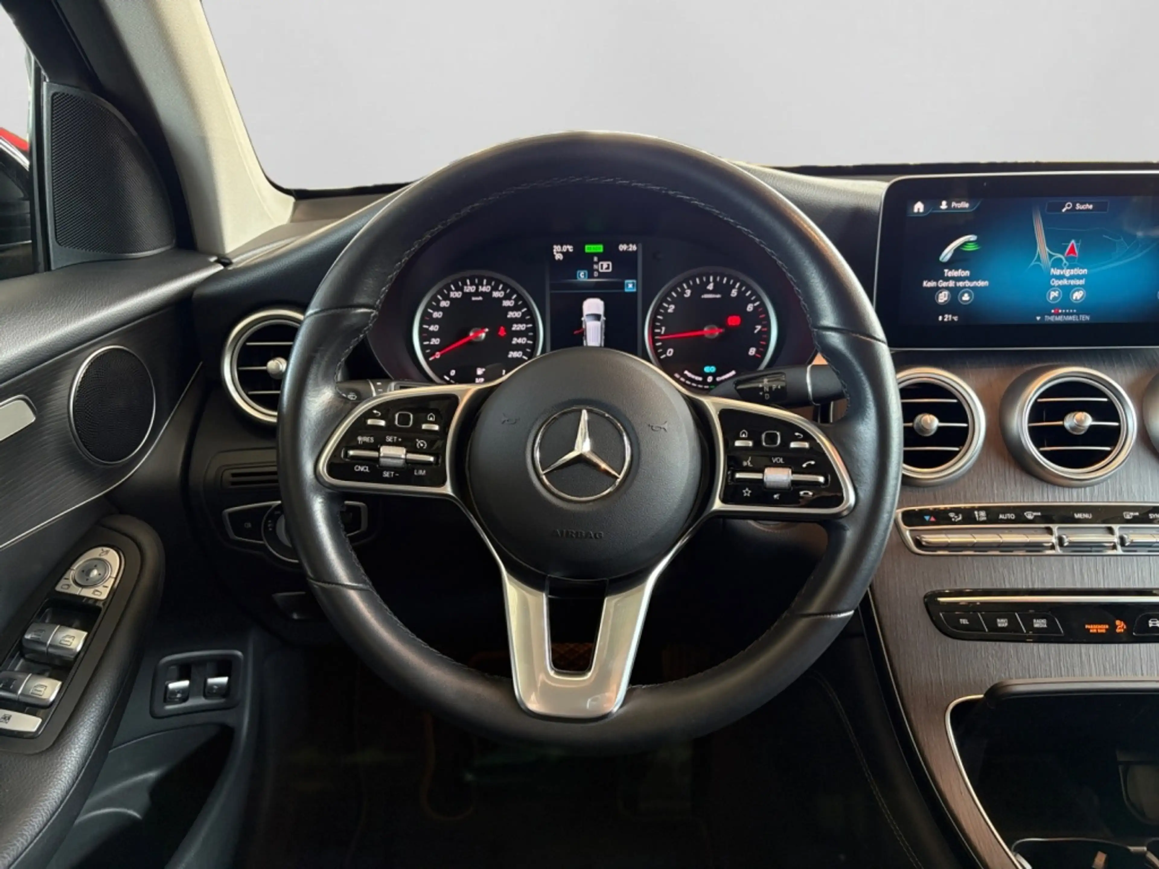 Mercedes-Benz GLC 200 4M NIGHT|LED|TEMP|PDC|PANO|AHK|SHZ|NAVI — photo 13