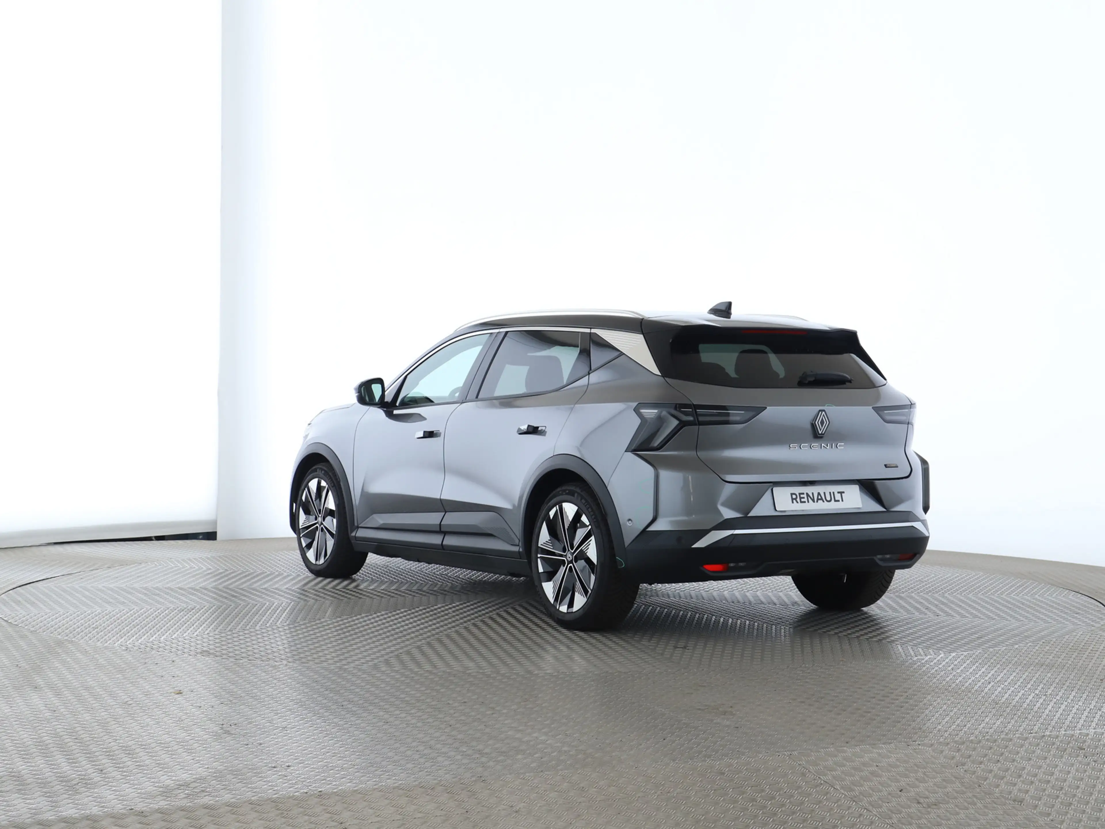 Renault Scenic Techno 220 Long Range PDC — photo 4