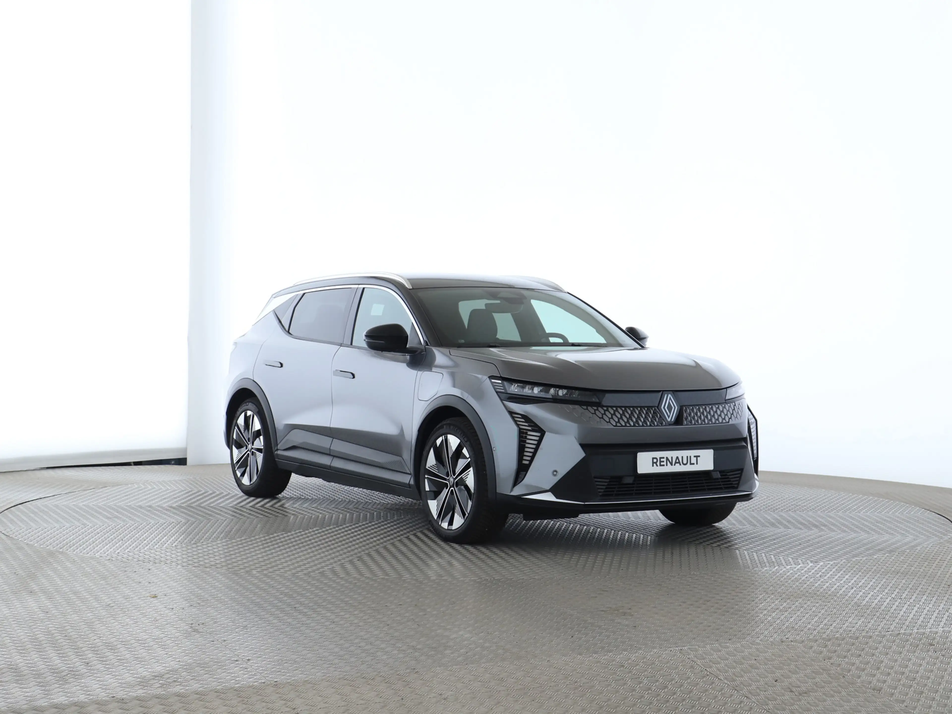 Renault Scenic Techno 220 Long Range PDC — photo 9