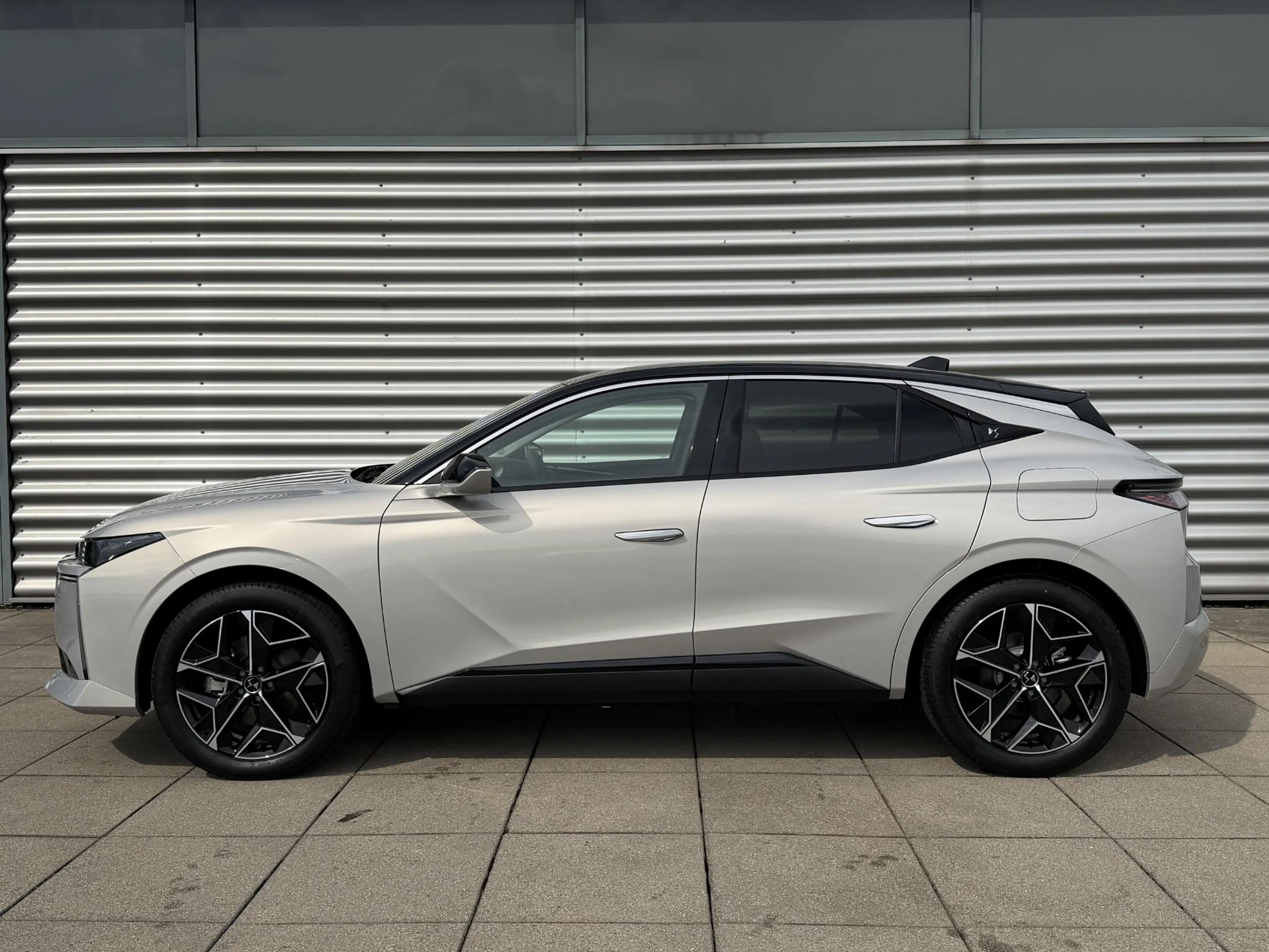 DS Automobiles DS 4 No 1.6 PHEV Pallas Comfort Pack | Elektrische koff — photo 3