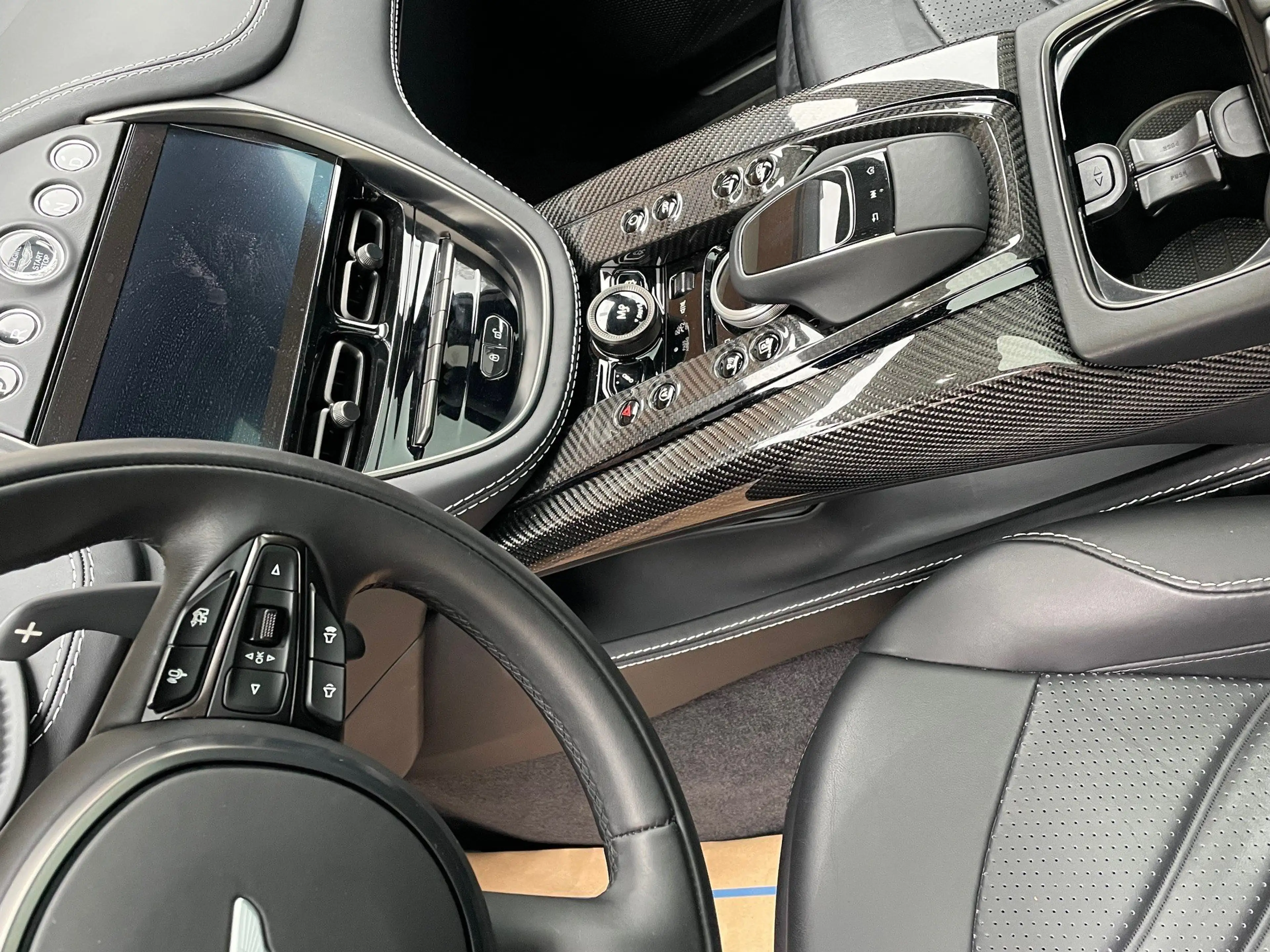 Aston Martin DBX DBX707*Carbon Paket*neuwertig* — photo 14