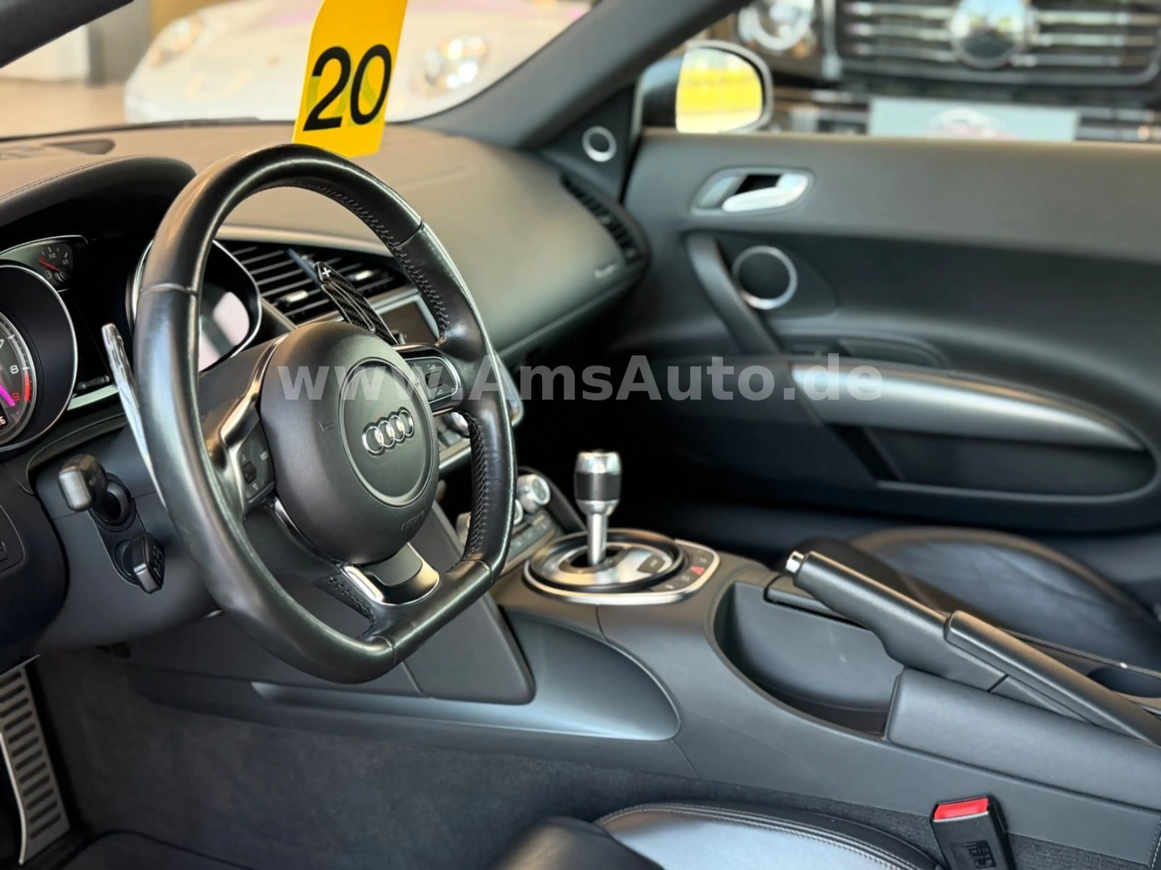 Audi R8 Coupe 4.2 FSI quattro Deutsches Fahrzeug B&O — photo 15