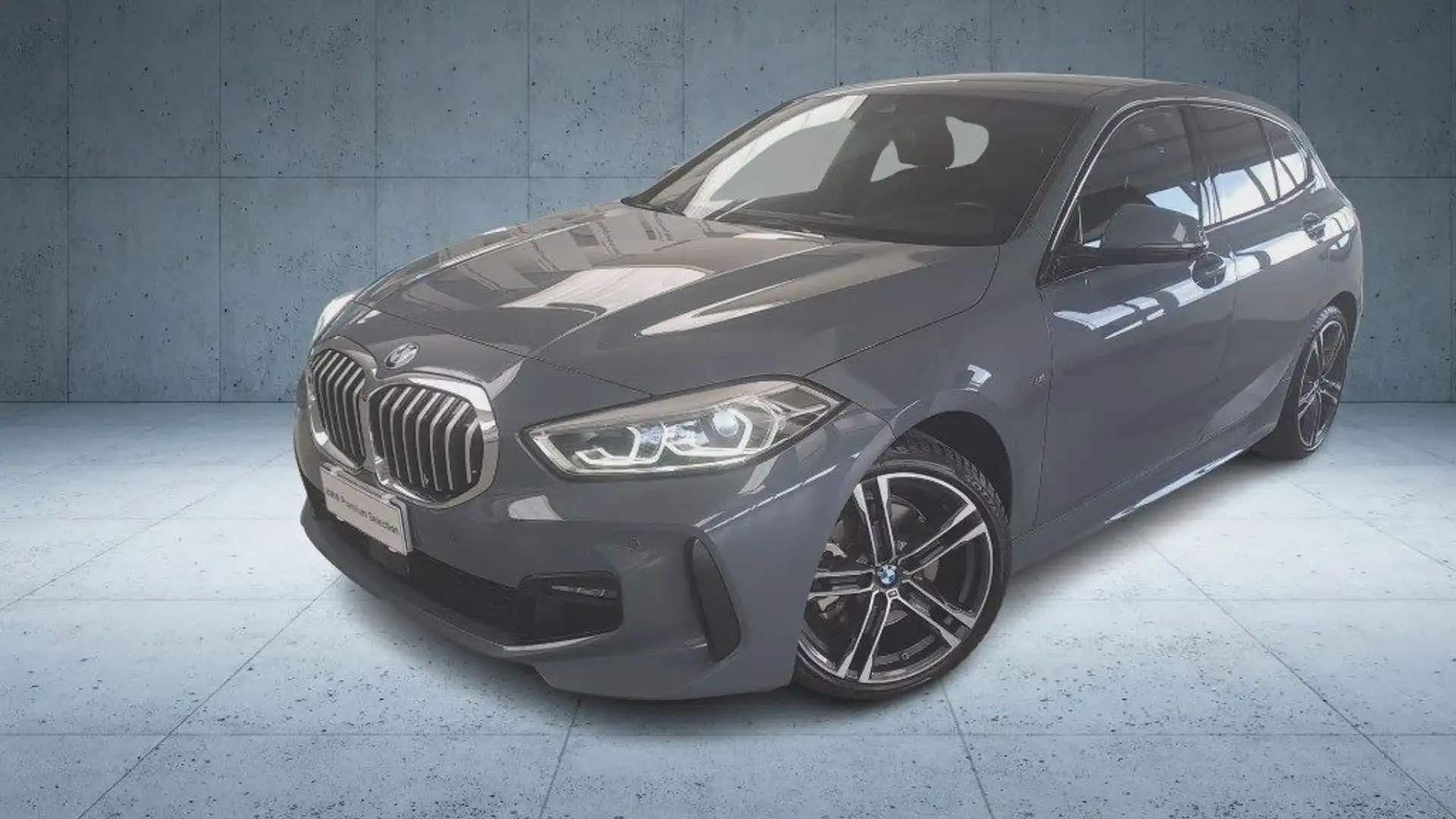 BMW 118 d 5p. Msport Aut. Grijs - 1