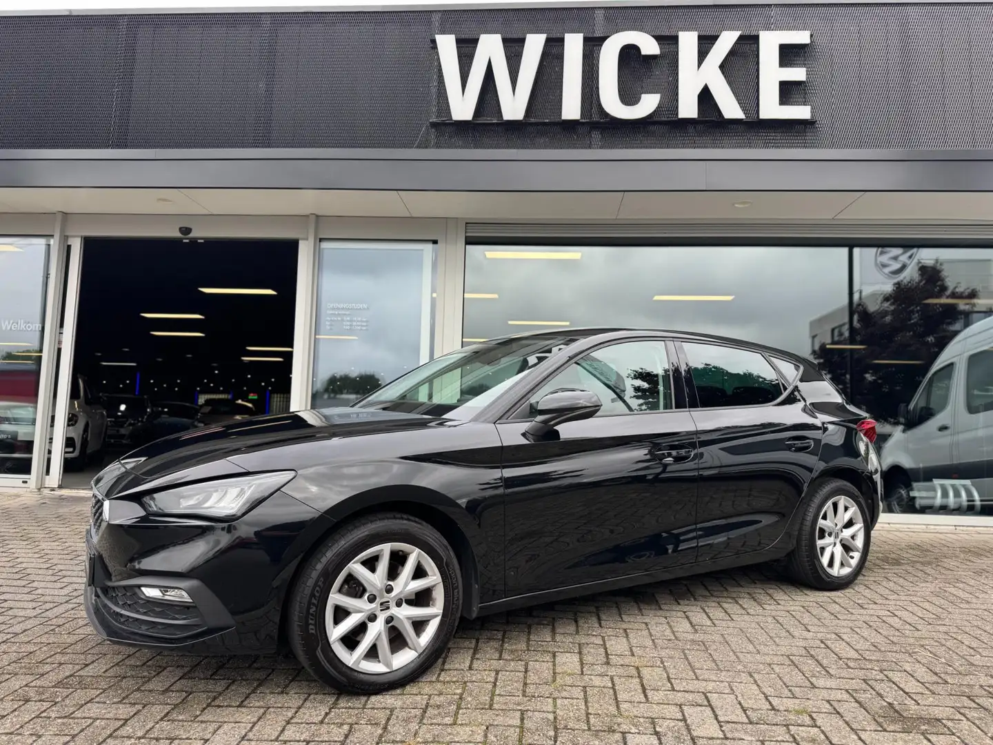 SEAT Leon 1.0 eTSI Style DSG 110 PK Led Camera Stoelverw. Na Noir - 1