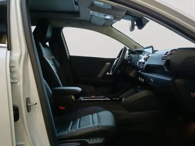 Citroen C4 view 9