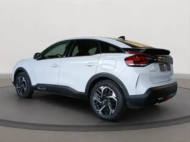 Citroen C4 view 3