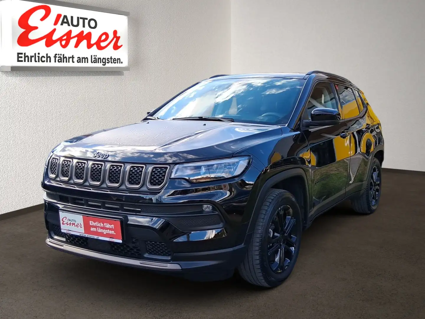 Jeep Compass 1.3 PHEV UPLAND AT Alltad serienmäßig Schwarz - 2