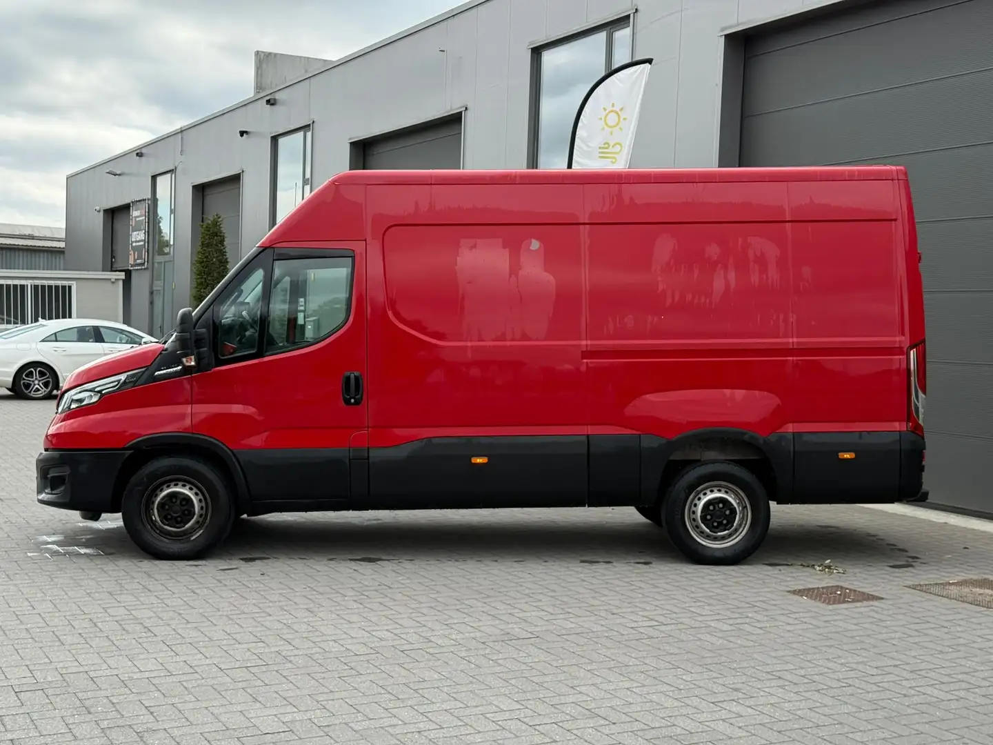 Iveco Daily L3H2/CAMERA/CRUISE CONTROLE/NAVI Rouge - 2