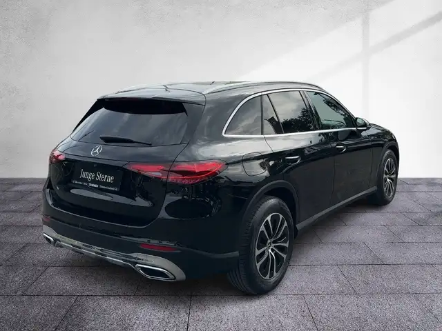 Mercedes-Benz GLC 200 d 4MATIC AVANTGARDE LED AHV RKam Distr Ansicht 5