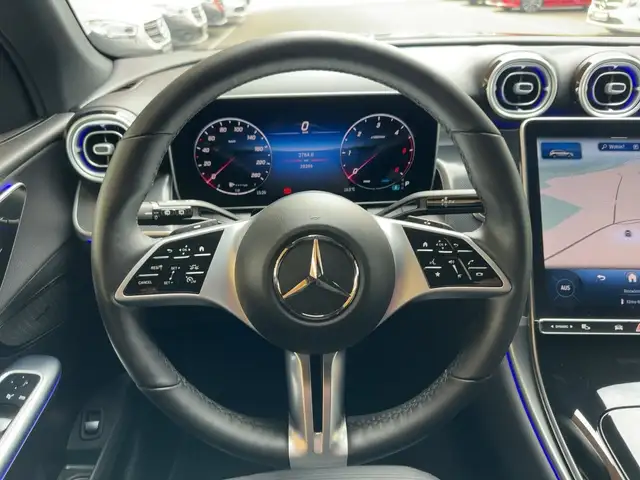 Mercedes-Benz GLC 200 d 4MATIC AVANTGARDE LED AHV RKam Distr Ansicht 11