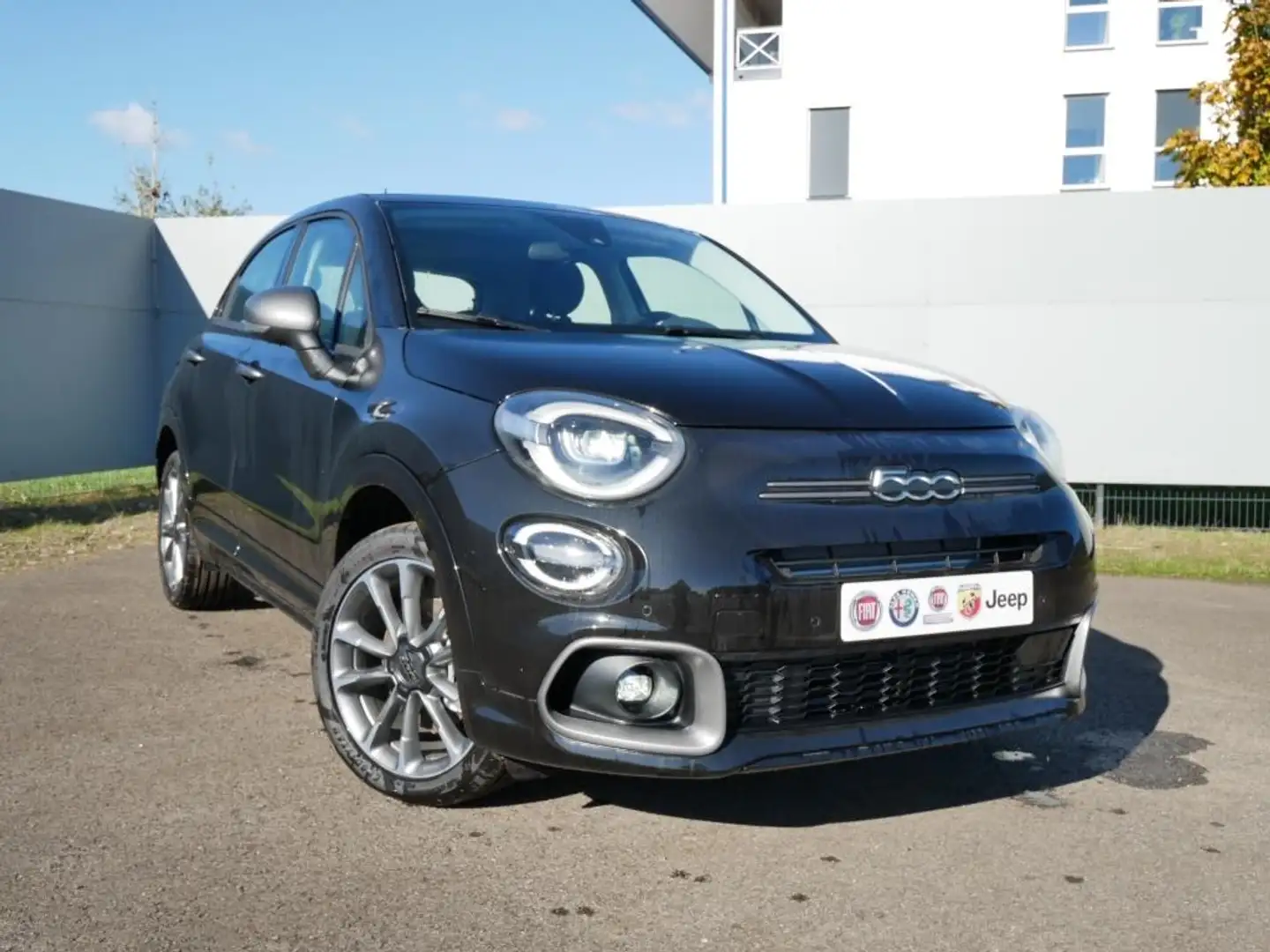 Fiat 500X SPORT DOLCEVITA HYBRID 1.5 GSE 130PS DCT NAVI LED Schwarz - 2