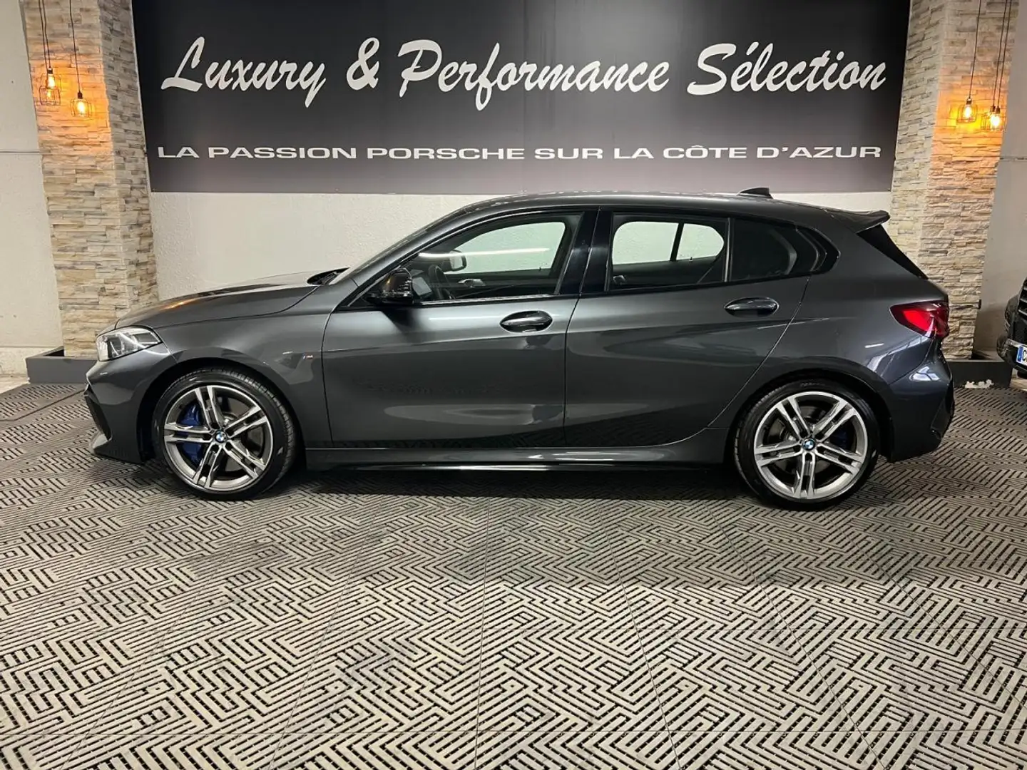 BMW 135 F40 M135i M 135i xDrive 306ch - 69000km - Suivi complet - Etat exceptionnel Серый - 2