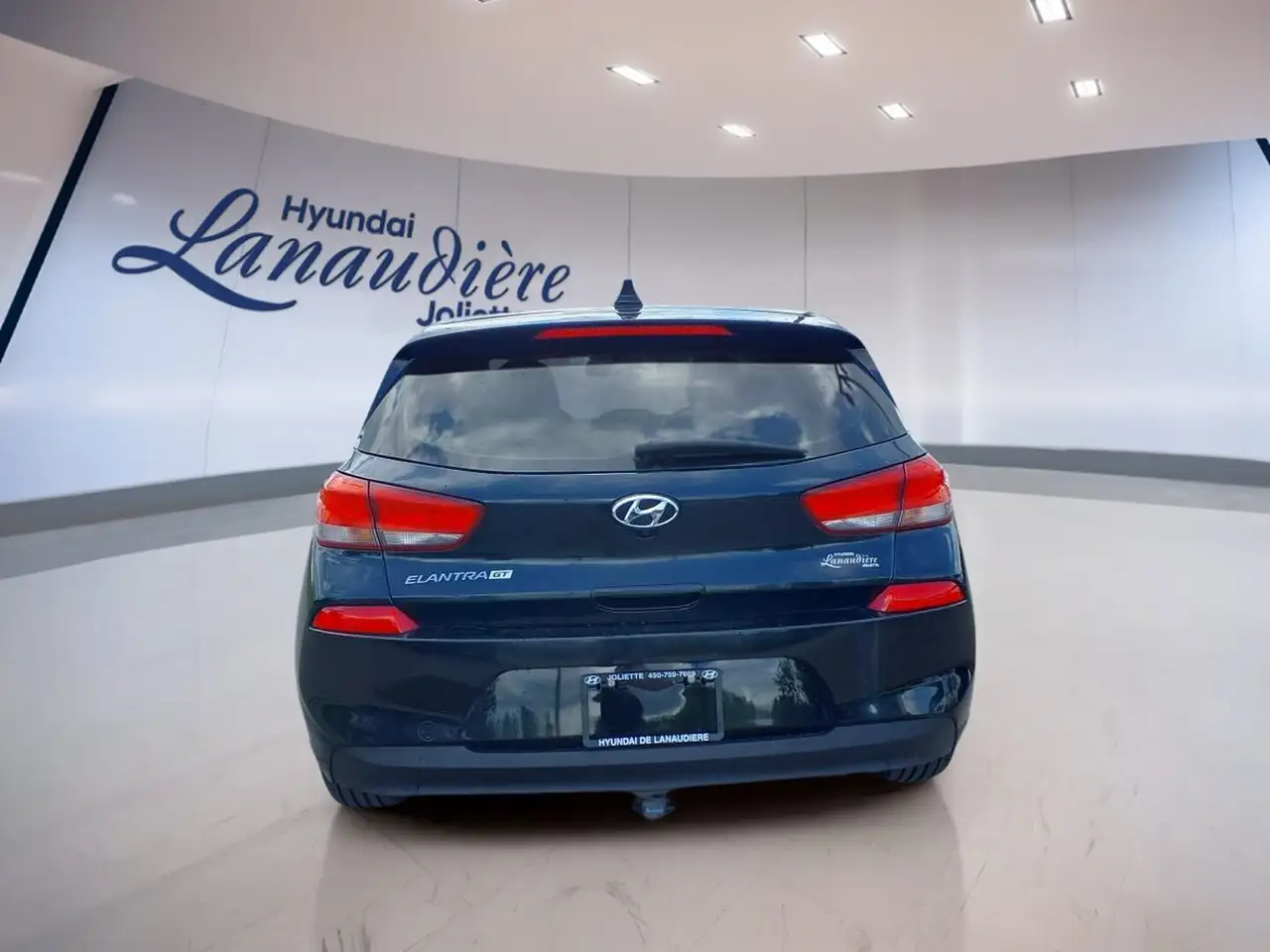 Hyundai ELANTRA снимка Hyundai ELANTRA