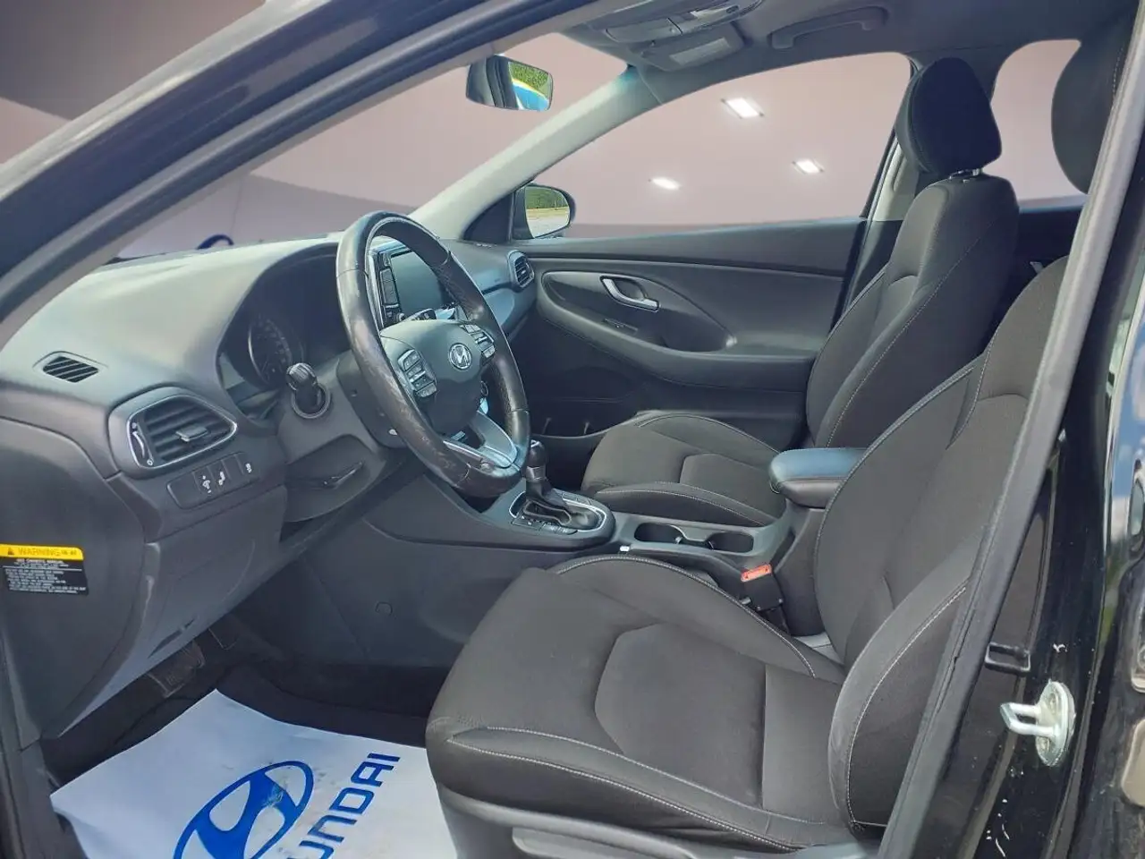 Hyundai ELANTRA снимка Hyundai ELANTRA