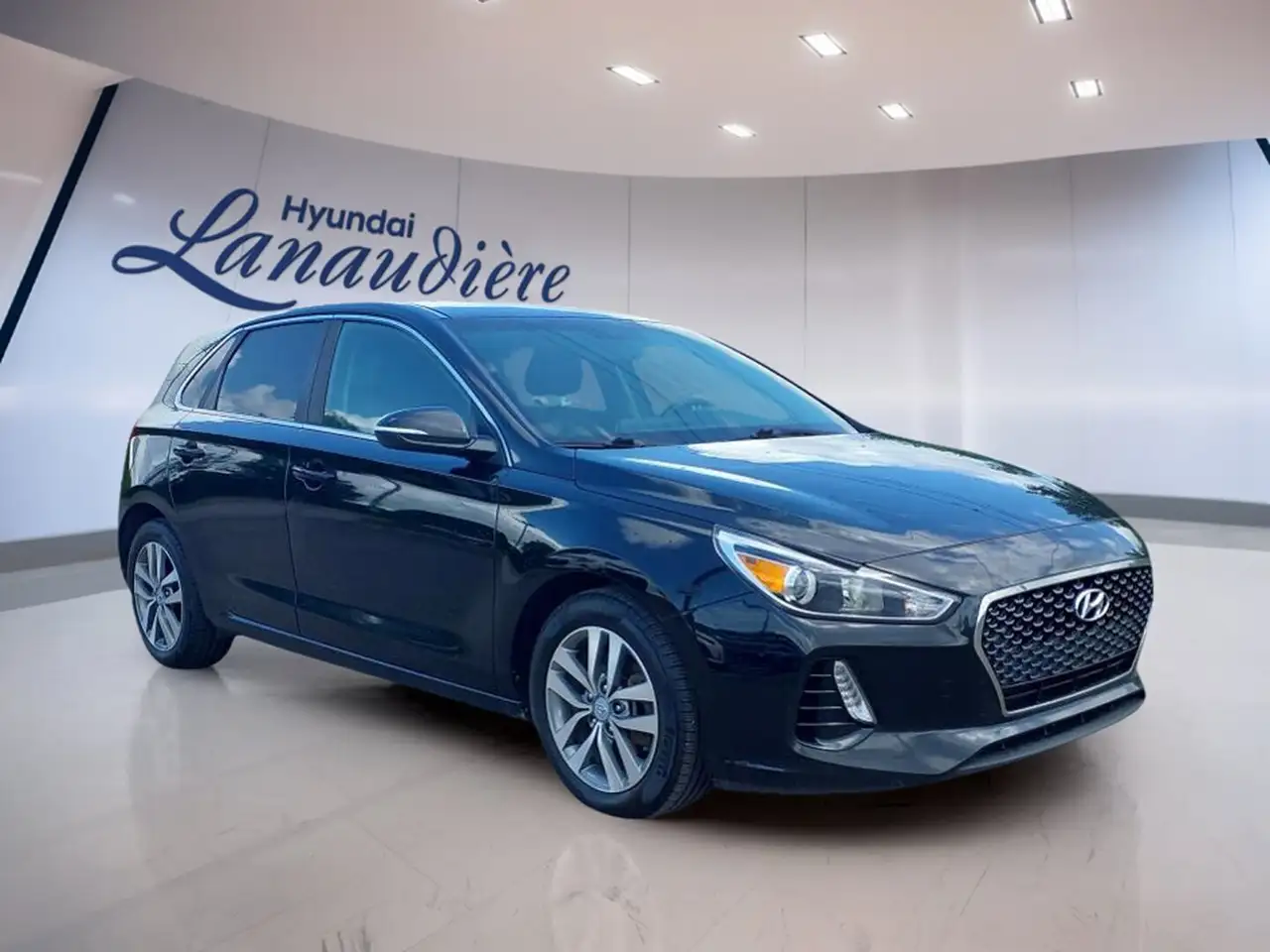 Hyundai ELANTRA снимка Hyundai ELANTRA